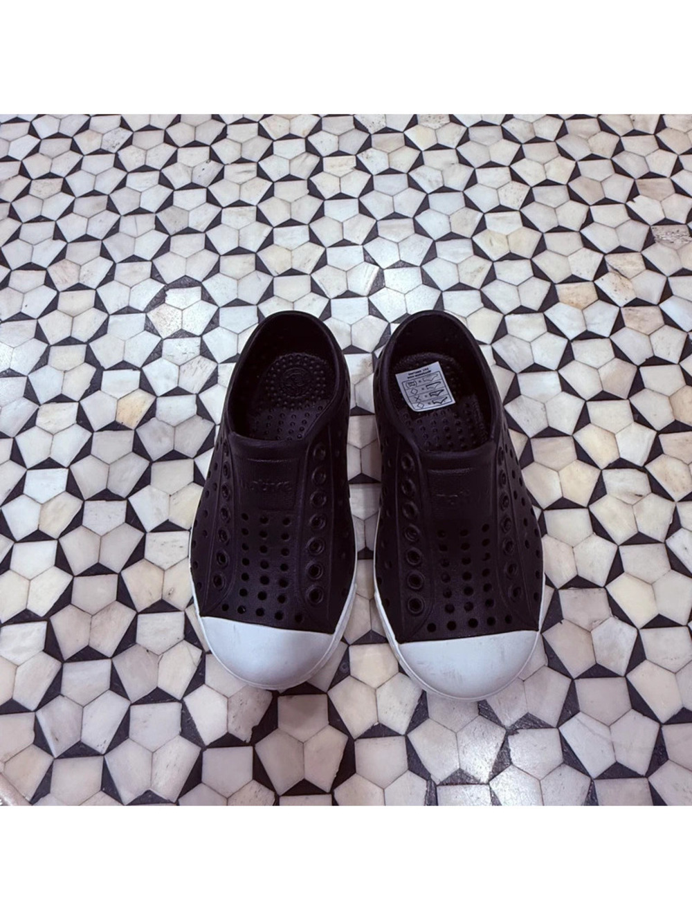 Native shoes black Jefferson